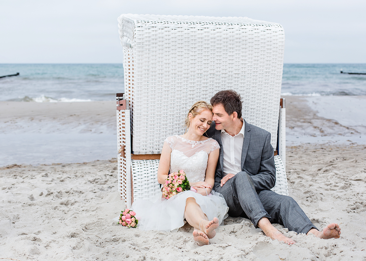 professionelle Hochzeitsfotos mit Liebe zum Detail in Rostock, Warnemünde, Heiligendamm, Kühlungsborn, Gelbensande, Ahrenshoop, Bad Doberan, Mecklenburg Vorpommern